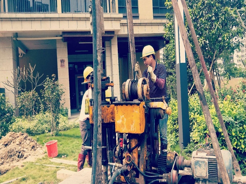 隆尧一楼盘地下室漏水进行注浆加固
