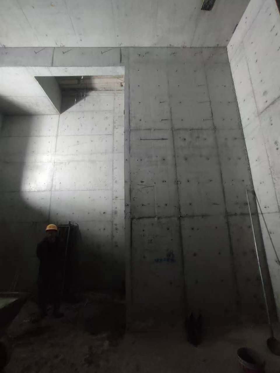 隆尧墙上开槽钢筋断了有影响吗